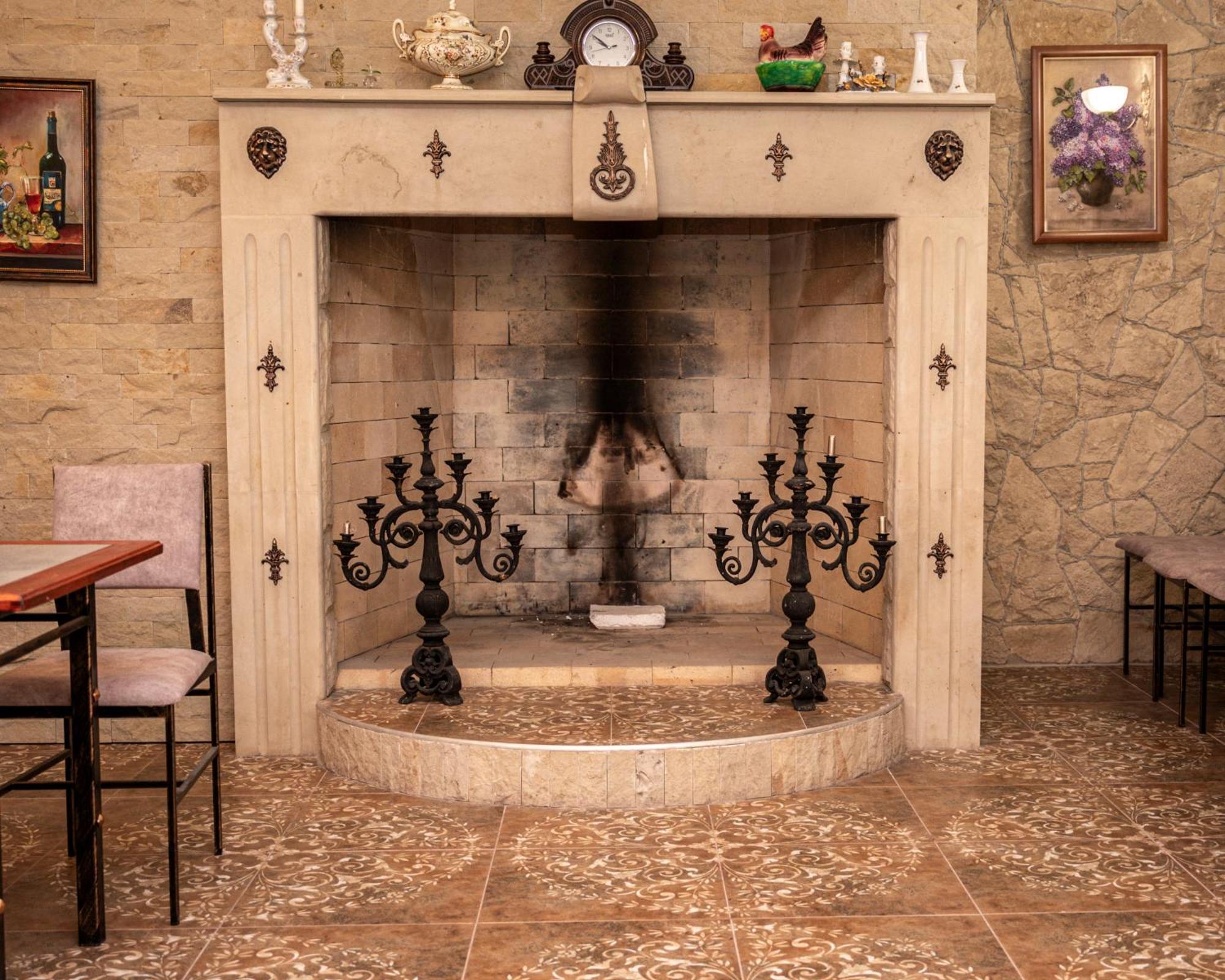 Ivancea Castel Unghern מראה חיצוני תמונה