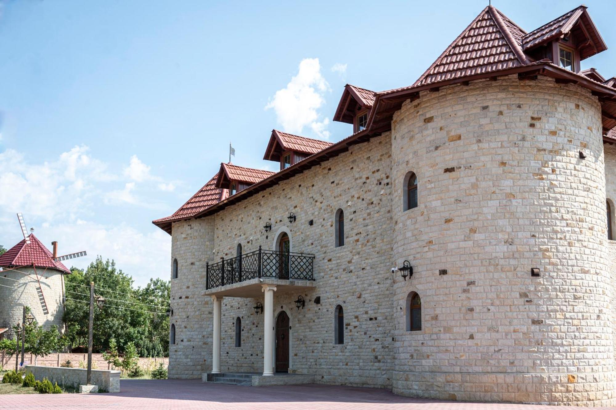 Ivancea Castel Unghern מראה חיצוני תמונה